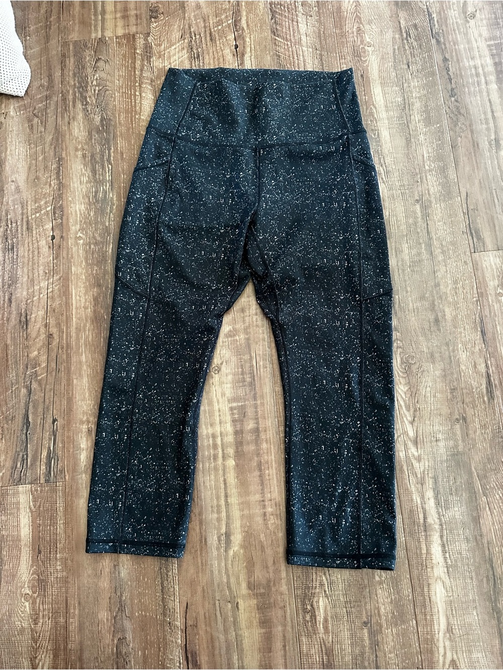 Black Speckled Capri Leggings